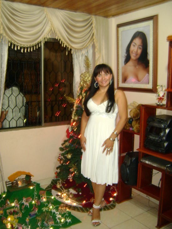 Date this stunning Colombia girl Liande from  CO4174