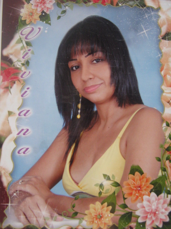 Date this georgeous Colombia girl Viviana florian from Saldaña CO4176