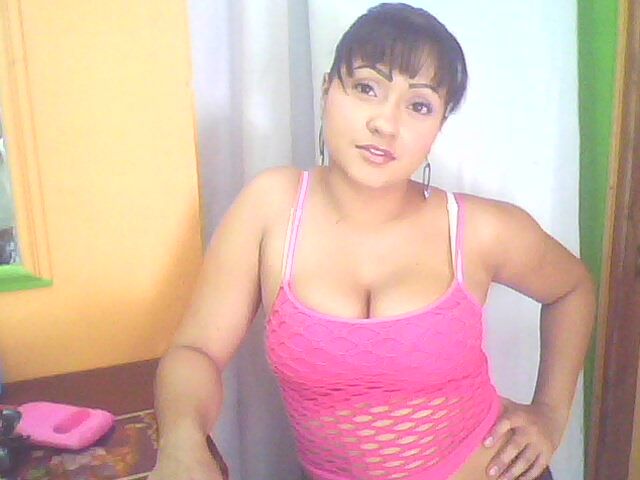Date this sensual Colombia girl Yennifer from Medellin CO4191