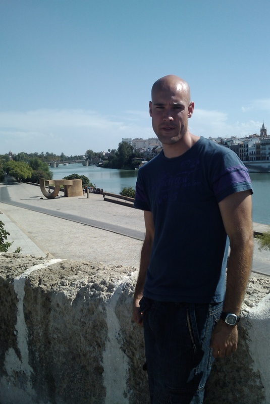 Date this charming Spain man David from Barcelona ES113