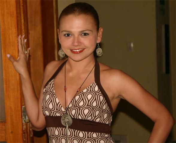 Date this cute Colombia girl Karolher35 from Bogota CO4249