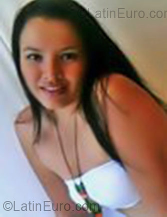 Date this athletic Colombia girl Dennis Giovanna from Cali CO4255