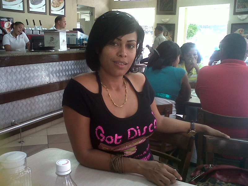Date this young Dominican Republic girl Alba iris fortuna from Santo Domingo DO4296