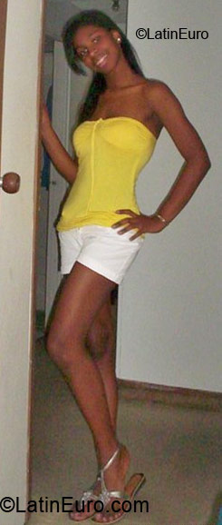 Date this stunning Colombia girl Elidelmar from Bogota CO4272