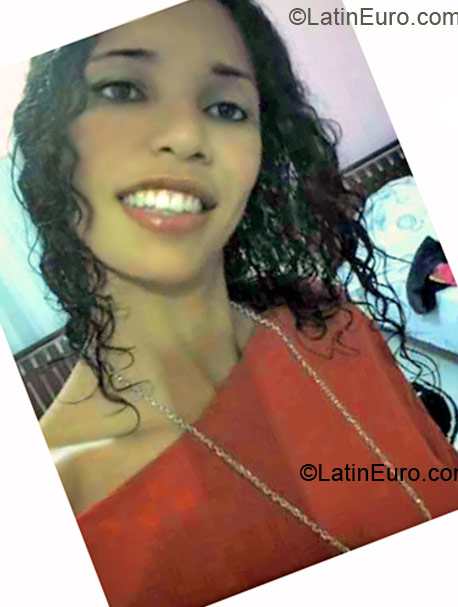 Date this fun Brazil girl Juliana from Brasilia BR4480