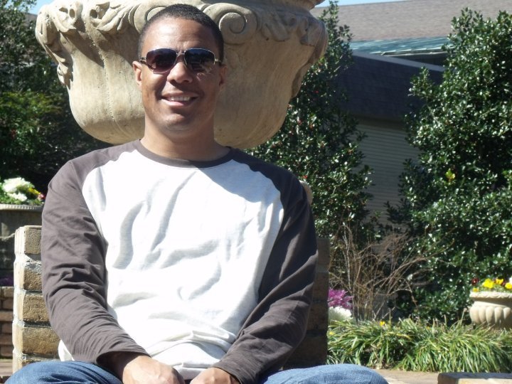 Date this georgeous United States man Anthony from Gulfport US6149