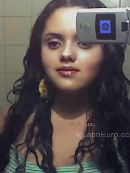 Date this foxy Brazil girl Nubia from Contagem BR3126