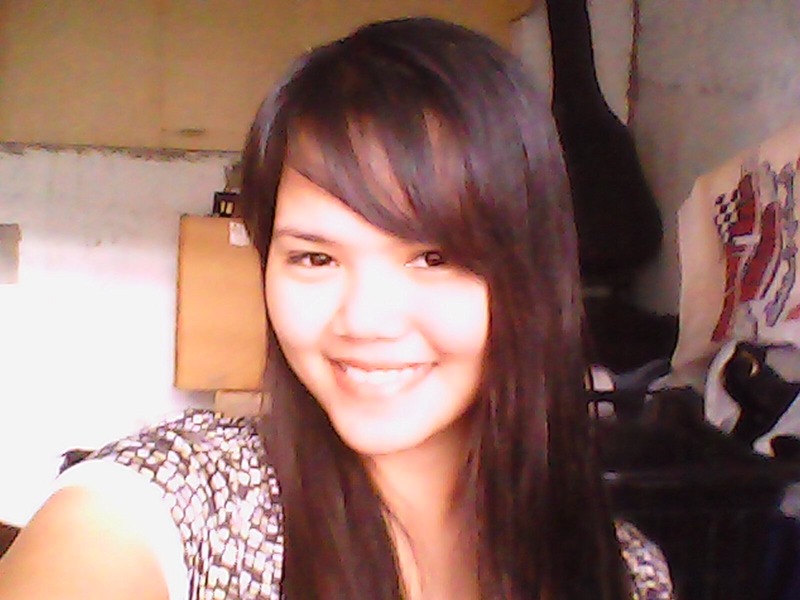 Date this hot Philippines girl Joan from Cebu PH280