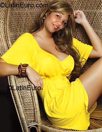 Date this hard body Brazil girl Joelita from Cruzeiro Do Sul BR3923