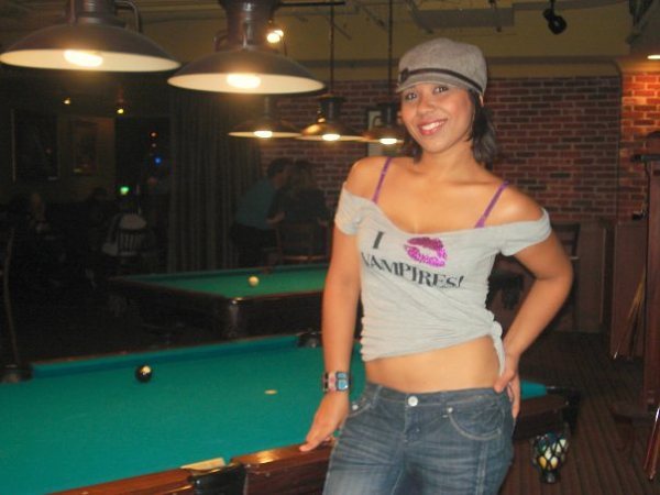 Date this nice looking Colombia girl Carolina from Monteria CO4342