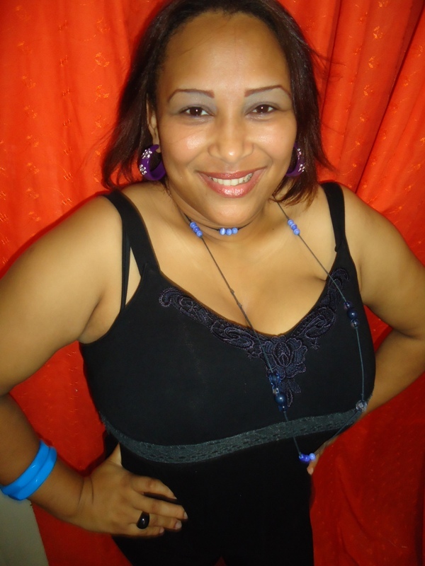 Date this sultry Dominican Republic girl Jazmin from Santo Domingo DO4422