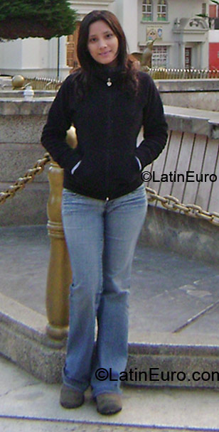 Date this lovely Peru girl Erika from Lima PE283
