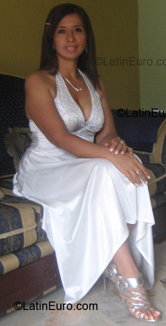 Date this nice looking Colombia girl Martha from Bucaramanga CO4362