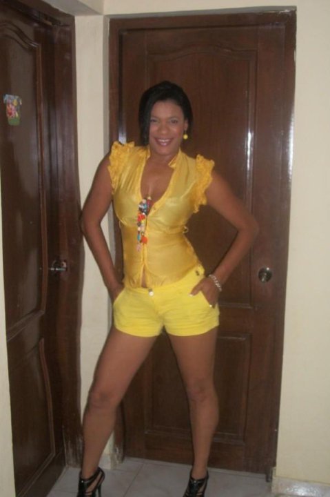 Date this young Dominican Republic girl FiorDaliz from Santiago DO4431