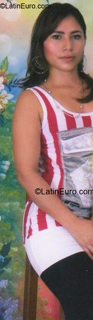 Date this nice looking Colombia girl Norbi from Cali CO4395
