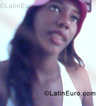 Date this lovely Brazil girl Regiane from Davila BR3240