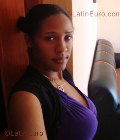 Date this stunning Dominican Republic girl Anna margareth from San Pedro De Macoris DO4648