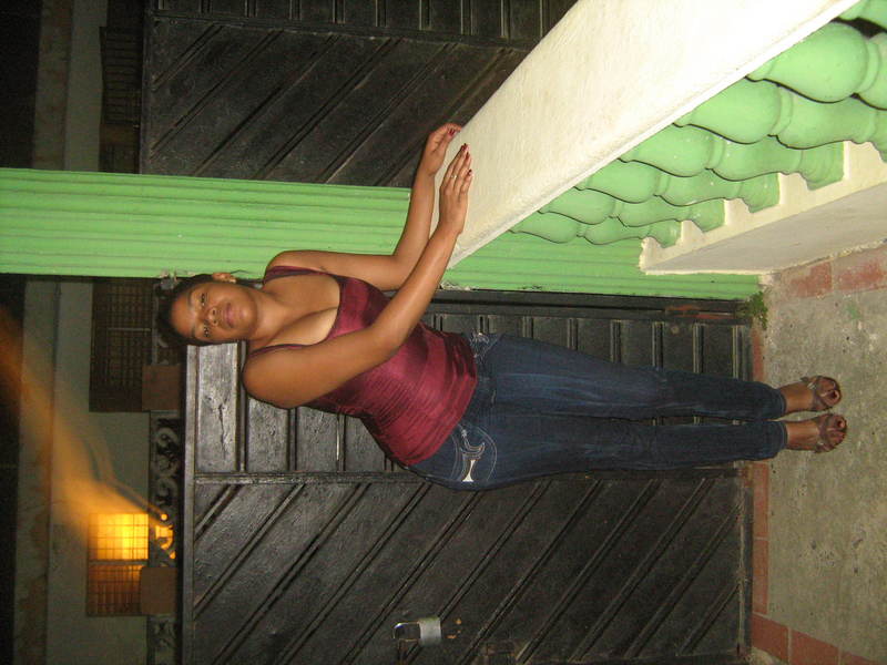 Date this gorgeous Dominican Republic girl Mariela from Santo Domingo DO4656