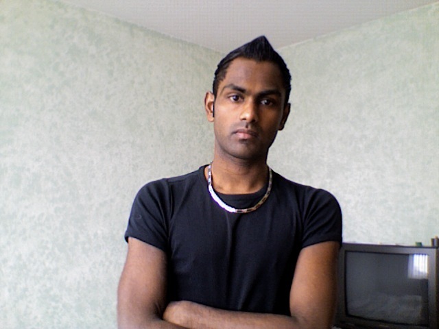Date this hot Netherlands man Runningselecta from Amsterdam NL116