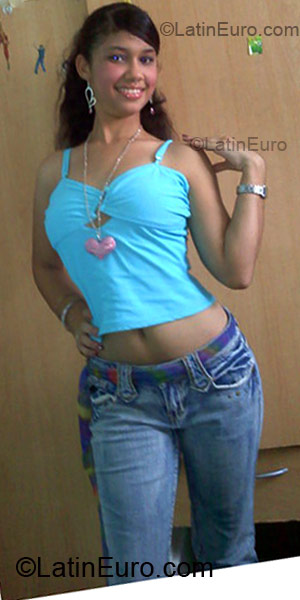 Date this fun Dominican Republic girl Yanelis from Nagua DO4994