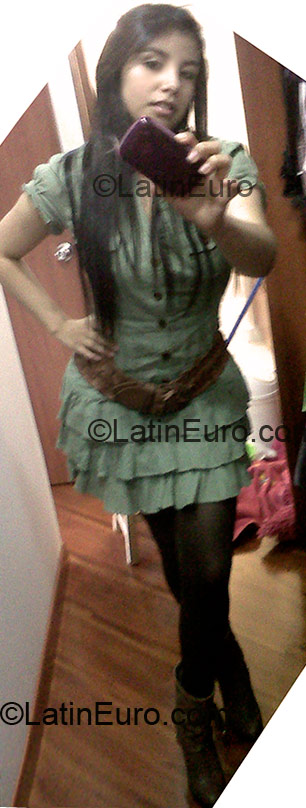 Date this athletic Colombia girl Tatiana from Bogota CO6832