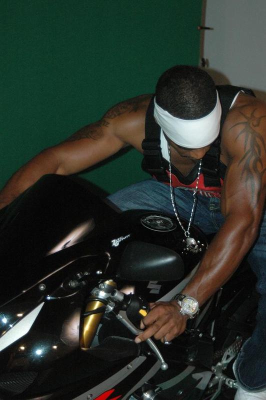 Date this hard body United States man Ebonymannyc from Manhattan US6822