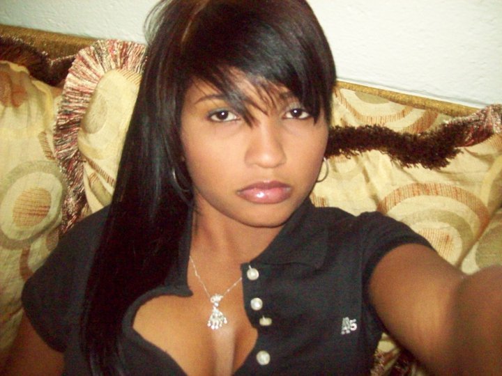 Date this hot Dominican Republic girl Carolin from La Romana DO4844