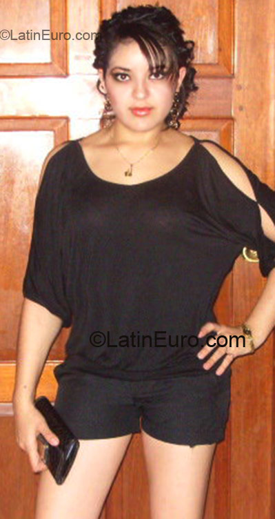 Date this gorgeous Nicaragua girl Katy from Bluefields NI7