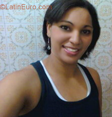 Date this pretty Brazil girl Andrea from Sao Paulo BR3425