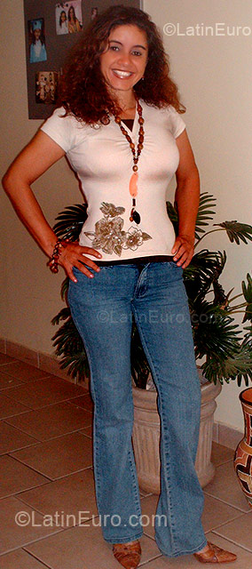 Date this foxy Brazil girl Claudia from Campo Grande BR3456