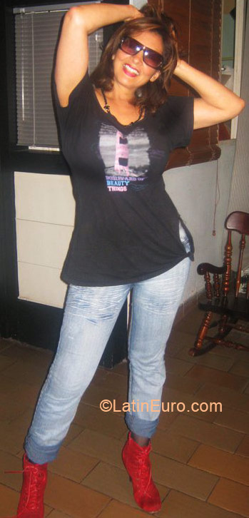 Date this sensual Colombia girl Maria Eugenia from Bogota CO11289