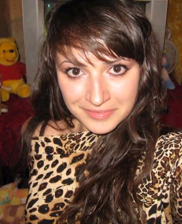 Date this voluptuous France girl Marisa from Dijon FR97