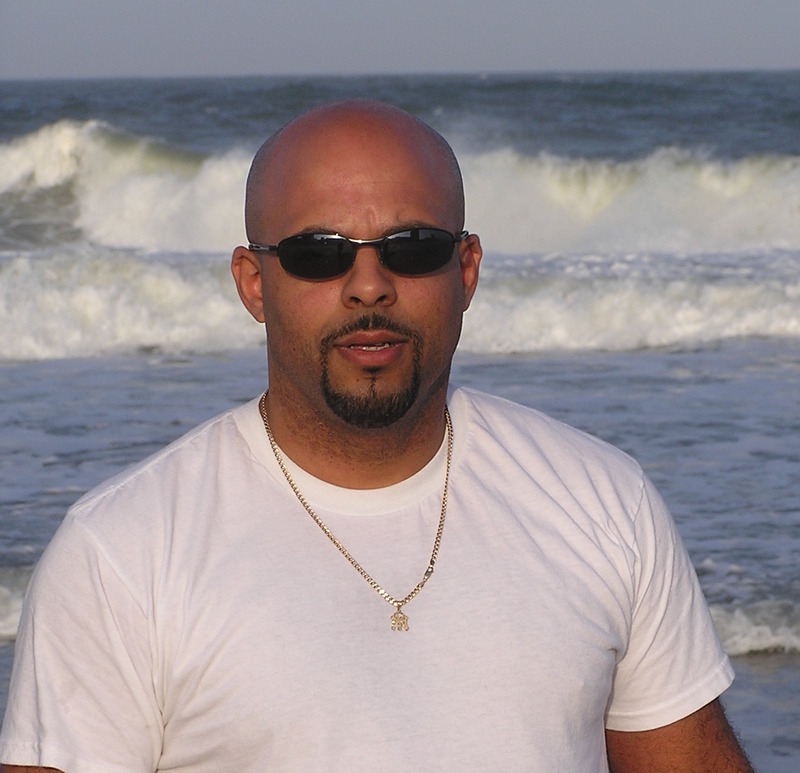 Date this sensual United States man Edwin from Virginia Beach US7120