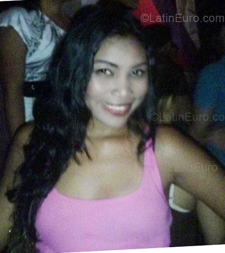 Date this athletic Panama girl Leticia from Panama PA21