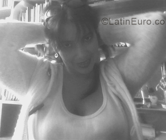 Date this nice looking Peru girl Claudia Lucia from Arequipa PE316