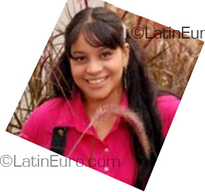 Date this stunning Colombia girl Margarita Maria from Medellin DO4989