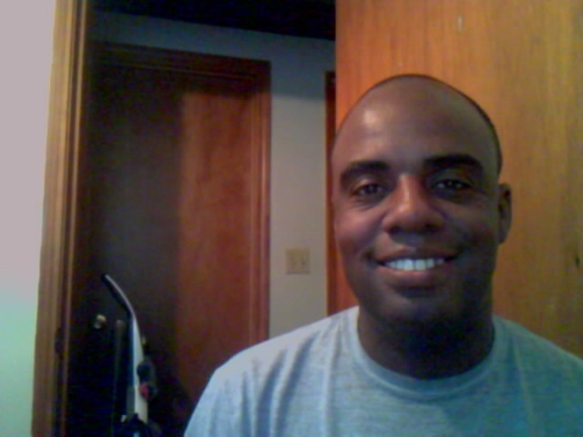 Date this beautiful United States man William from memphis US7305