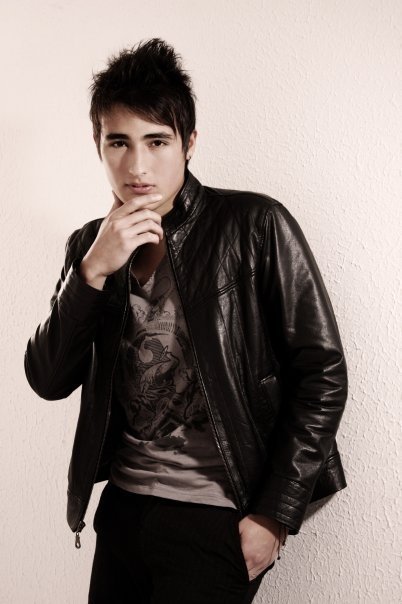 Date this cute Colombia man STYVEN from Bogota CO4912