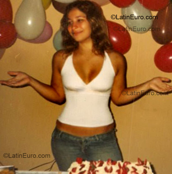 Date this charming Brazil girl Talita from Sao Jose Do Rio Preto BR3551