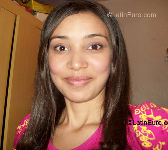 Date this sensual Brazil girl Eli from Sao Paulo BR3601