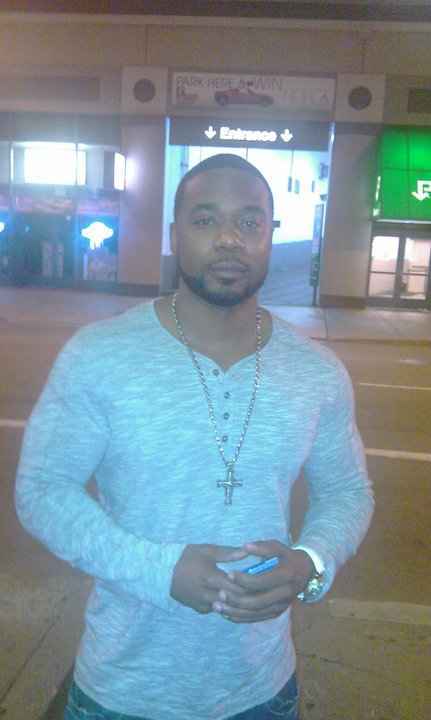 Date this exotic United States man Corleon from Chicago US7433