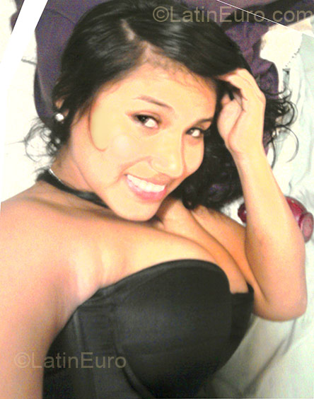 Date this hard body Peru girl Flavia Felipa from Lima PE330