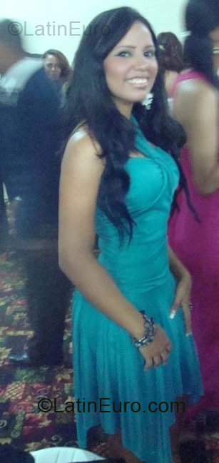 Date this beautiful Dominican Republic girl Suleika altagra from Santo Domingo DO5114