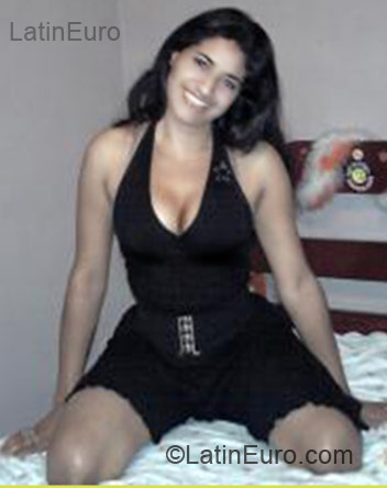 Date this sultry Brazil girl Valdineia from Jundiai BR3607