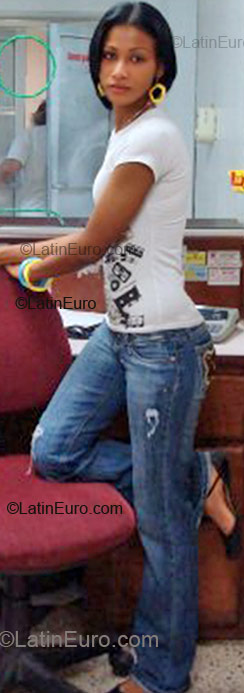 Date this tall Dominican Republic girl Luz from Santo Domingo DO5122