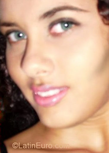 Date this lovely Brazil girl Karen from Fortaleza BR3611