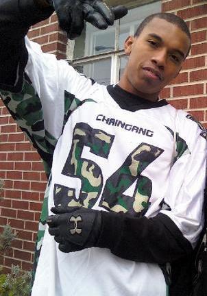 Date this athletic United States man Anthony from Middletown US7506