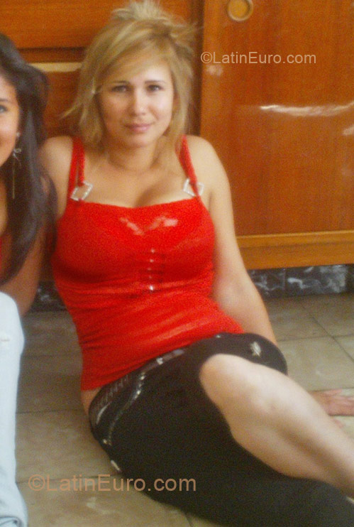 Date this delightful Colombia girl Liliana from Rionegro CO5199