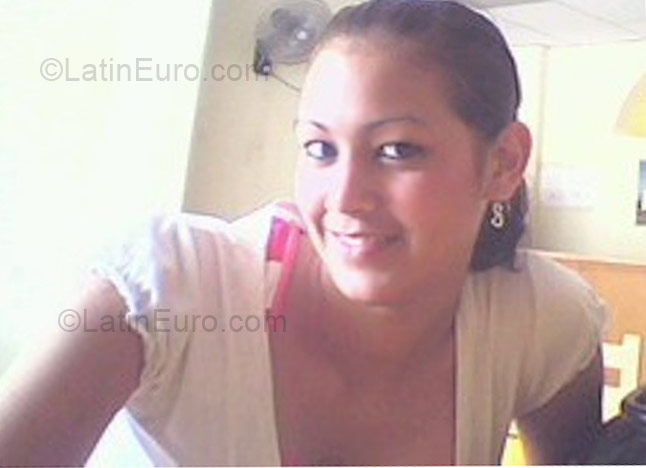 Date this delightful Ecuador girl Gaby from Guayaquil EC36