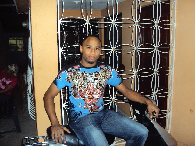 Date this stunning Dominican Republic man Glen from Santo Domingo DO5255